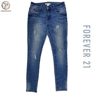 (40% OFF) Forever 21 Light Wash Denim Skinny Jeans Blue Distressed Bottoms